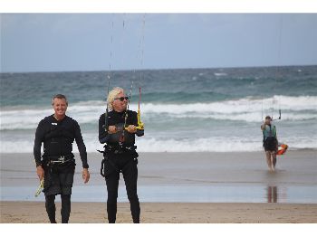 Richard Branson kiting with Adventure Sports in Noosa - Kitesurfing News